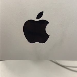 Meet your Posher, Enzo